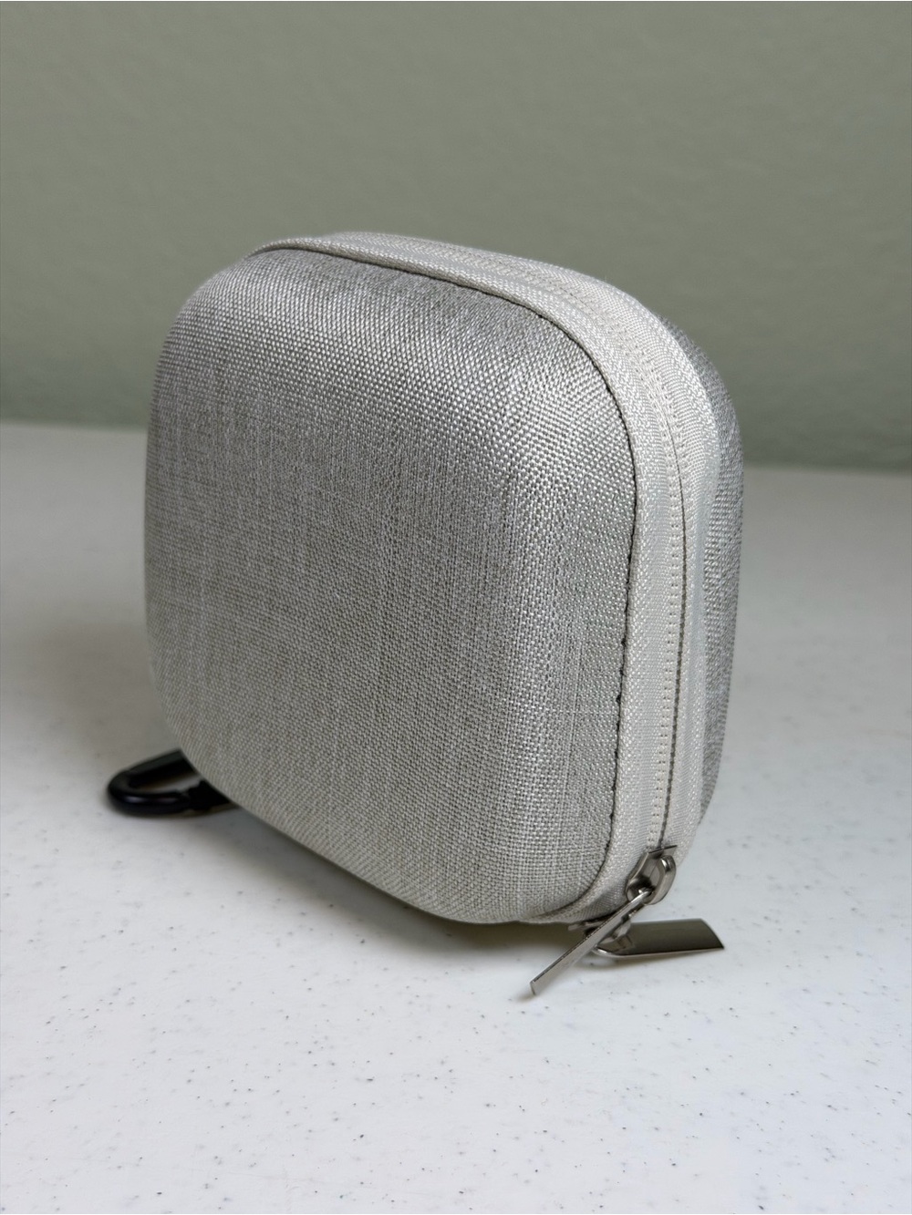 Gray Travel Organizer Case with Carabiner – Multi-Compartment Storage Bag – NWOT